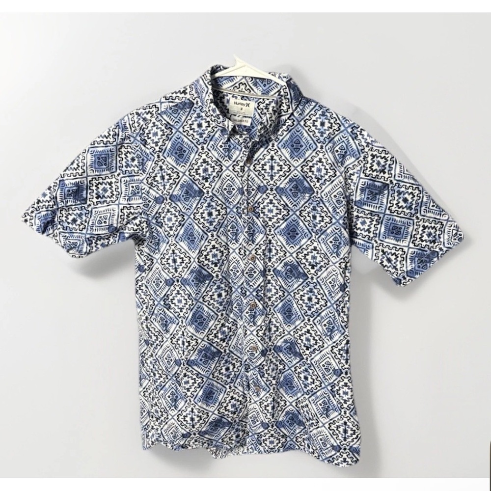 Hurley Men’s Button Down Shirt M Tailored Fit Blue Tribal Aztec Print